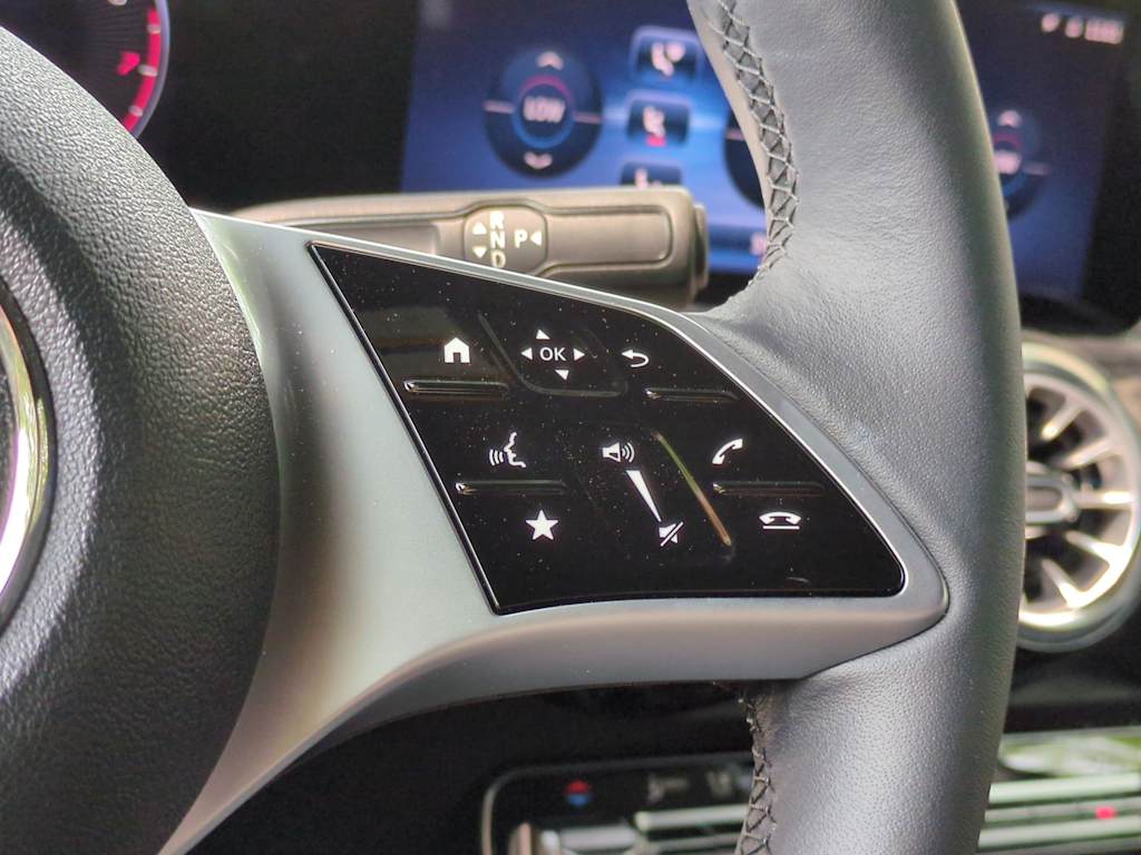 Thumbnail: 2025 Mercedes-Benz GLB - 29