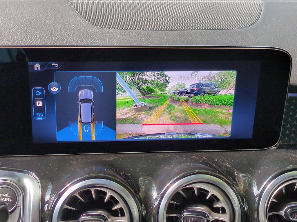 Thumbnail: 2025 Mercedes-Benz GLB - 32