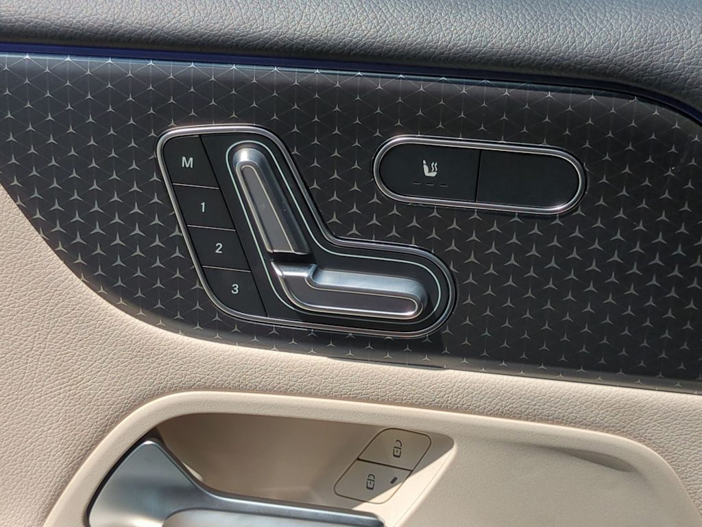 Thumbnail: 2025 Mercedes-Benz GLB - 26