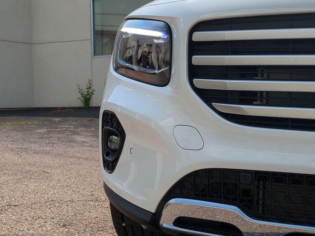 Thumbnail: 2025 Mercedes-Benz GLB - 7