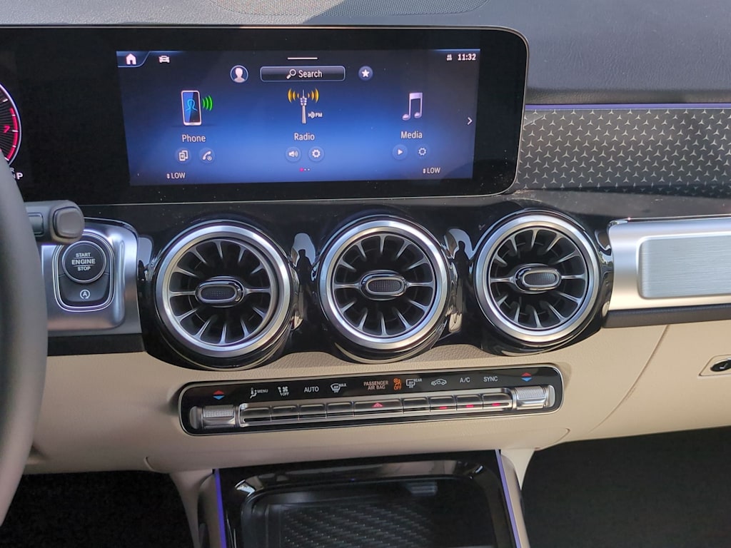 Thumbnail: 2025 Mercedes-Benz GLB - 15