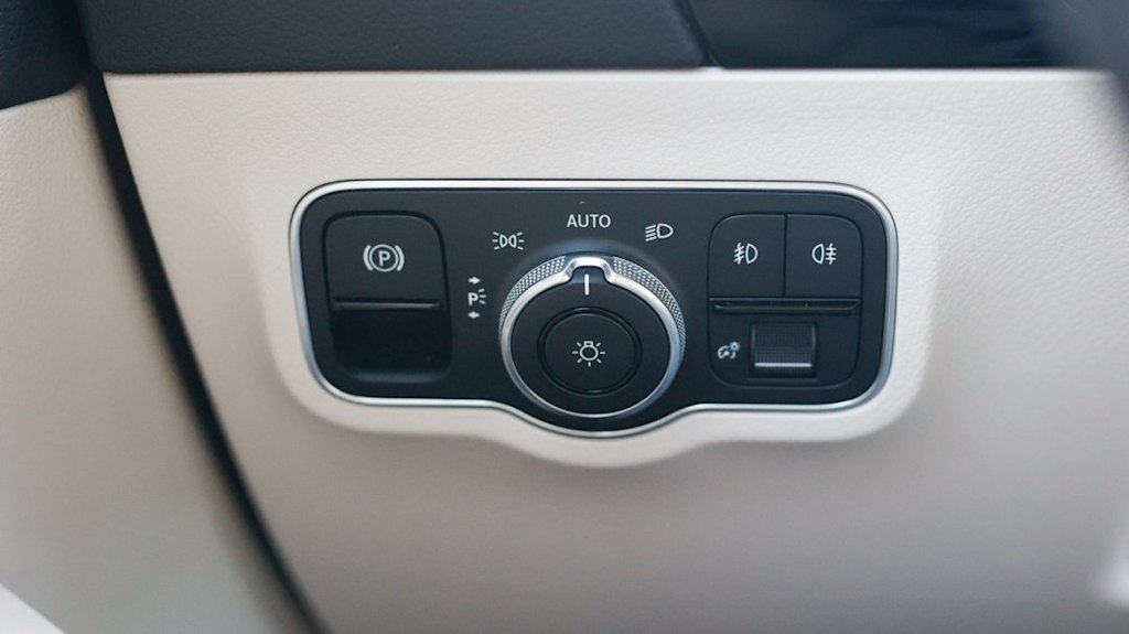 Thumbnail: 2022 Mercedes-Benz GLA - 27