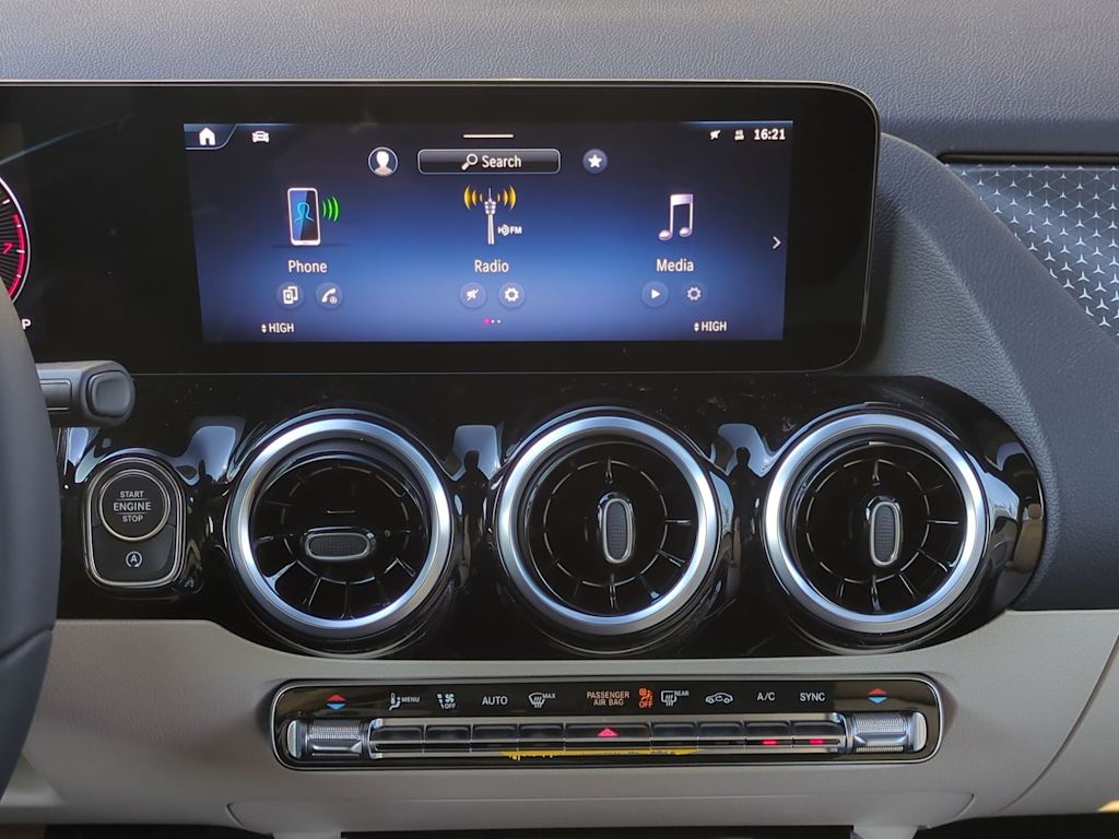 2025 Mercedes-Benz GLA 250 15