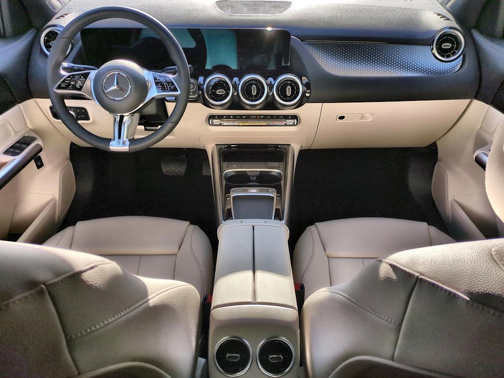 2025 Mercedes-Benz GLA 250 10