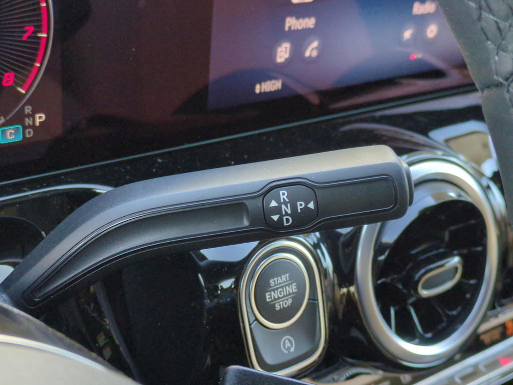 2025 Mercedes-Benz GLA 250 32