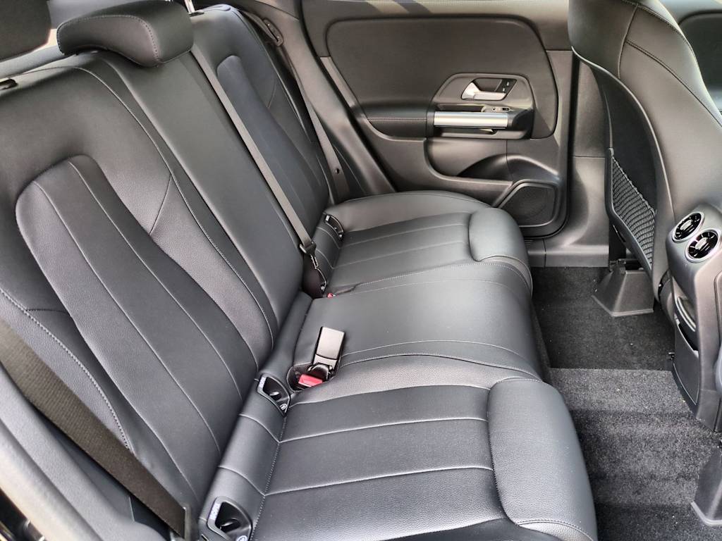 Thumbnail: 2025 Mercedes-Benz GLA - 27