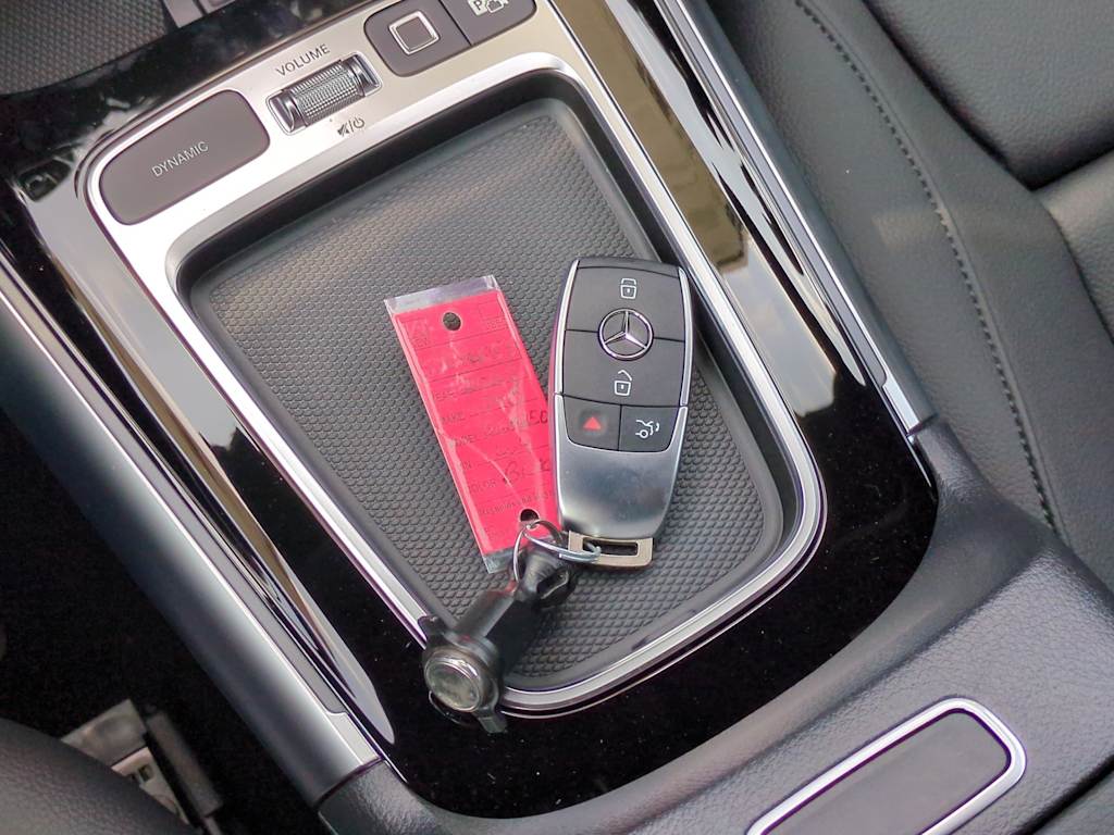 Thumbnail: 2025 Mercedes-Benz GLA - 36