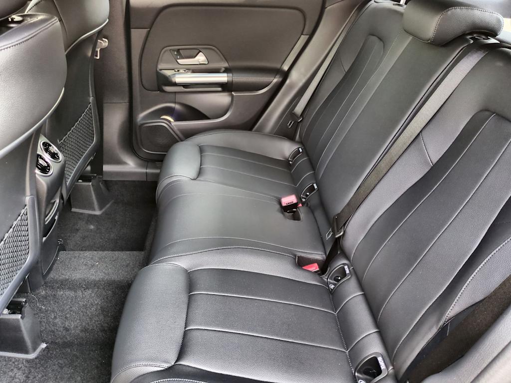 Thumbnail: 2025 Mercedes-Benz GLA - 26