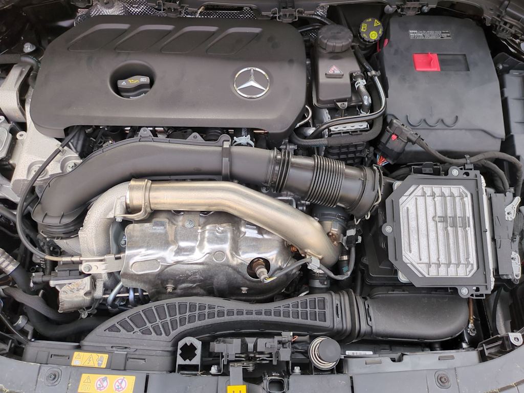 Thumbnail: 2025 Mercedes-Benz GLA - 9