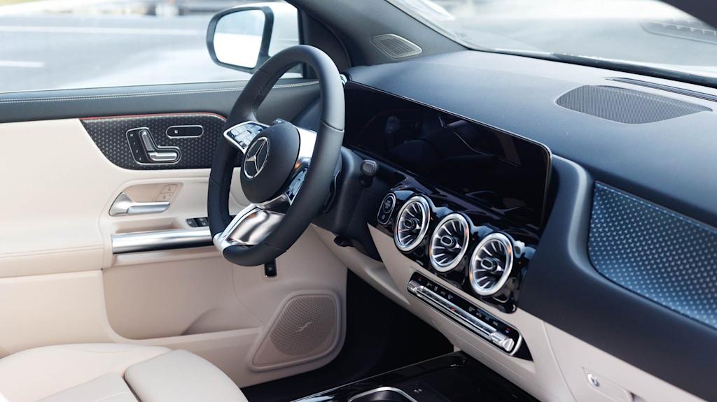 Thumbnail: 2026 Mercedes-Benz GLA - 2