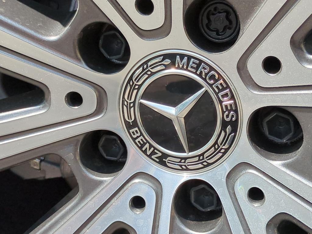 Thumbnail: 2025 Mercedes-Benz GLC - 16