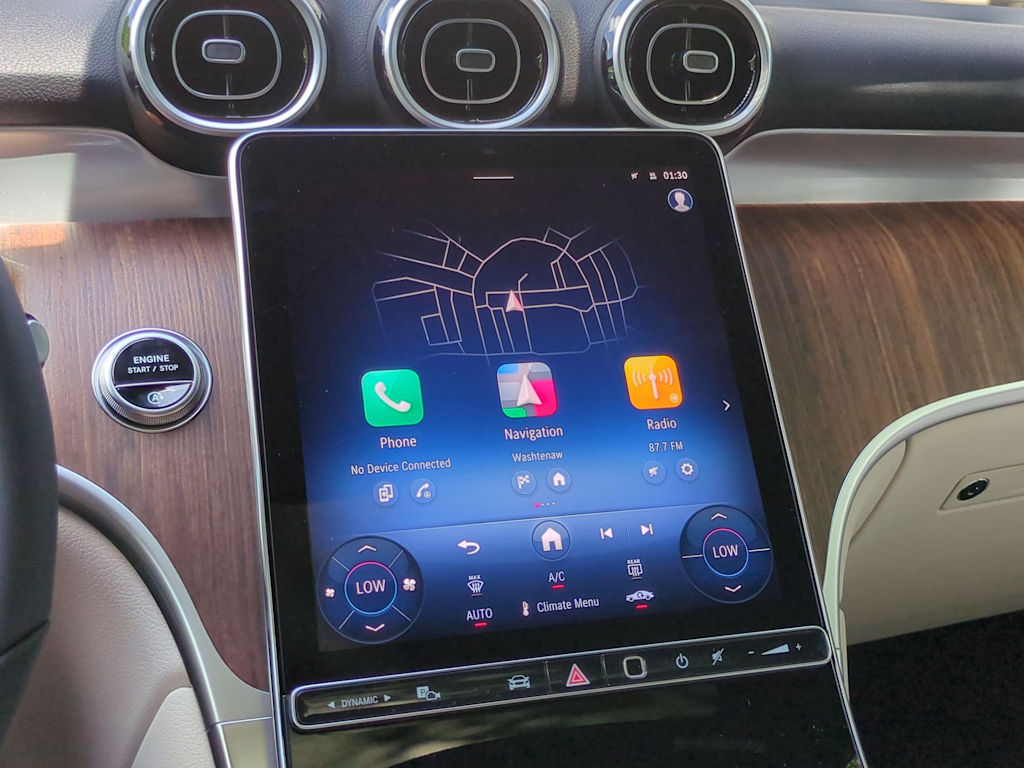 Thumbnail: 2025 Mercedes-Benz GLC - 15