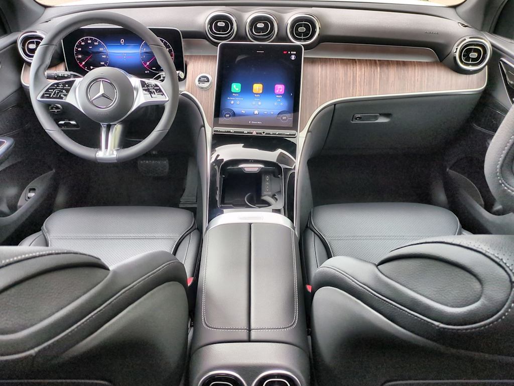 Thumbnail: 2025 Mercedes-Benz GLC - 10