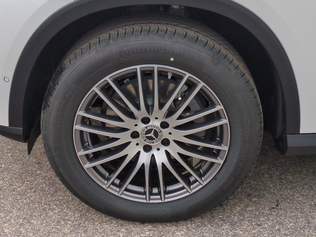 Thumbnail: 2025 Mercedes-Benz GLC - 8