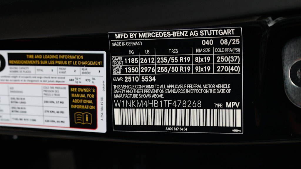 Thumbnail: 2026 Mercedes-Benz GLC - 35