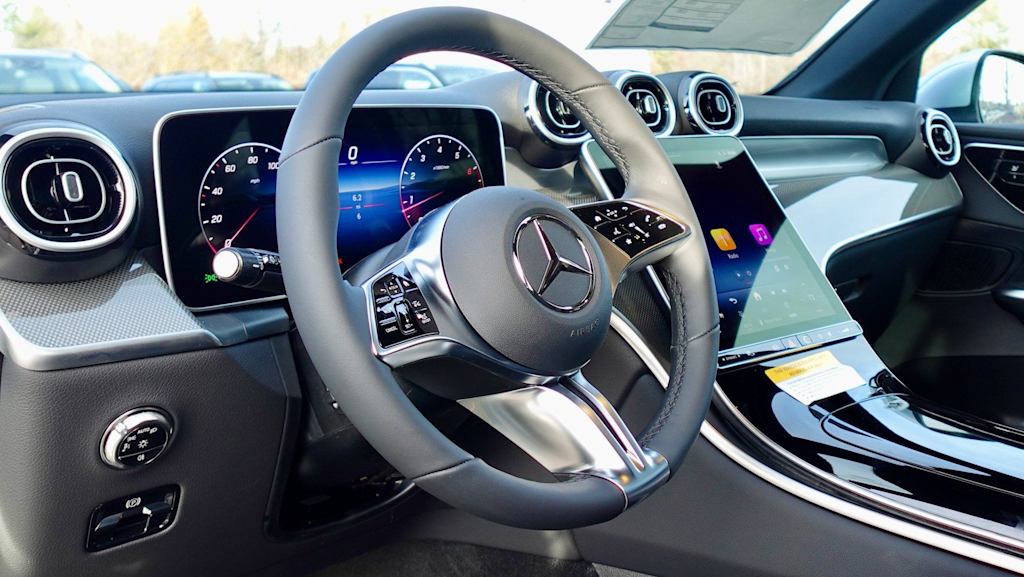 Thumbnail: 2026 Mercedes-Benz GLC - 2