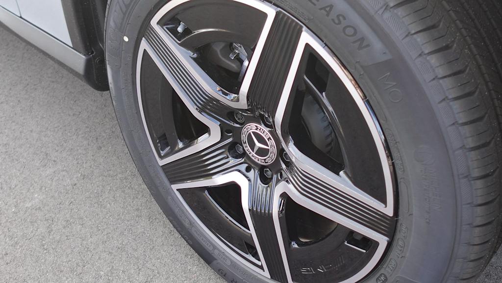 Thumbnail: 2026 Mercedes-Benz GLC - 8