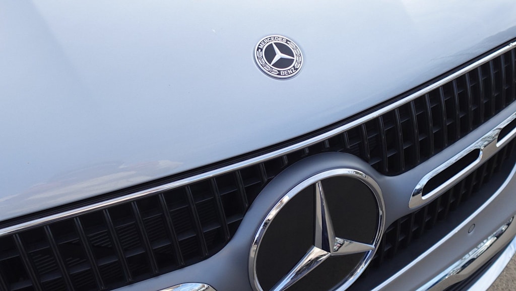 Thumbnail: 2026 Mercedes-Benz GLC - 26