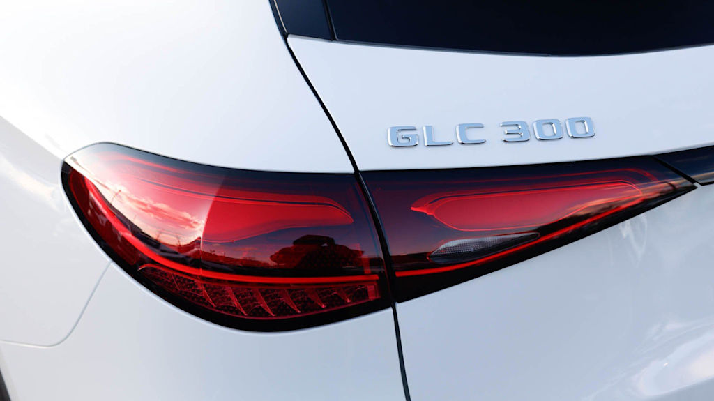 Thumbnail: 2026 Mercedes-Benz GLC - 21