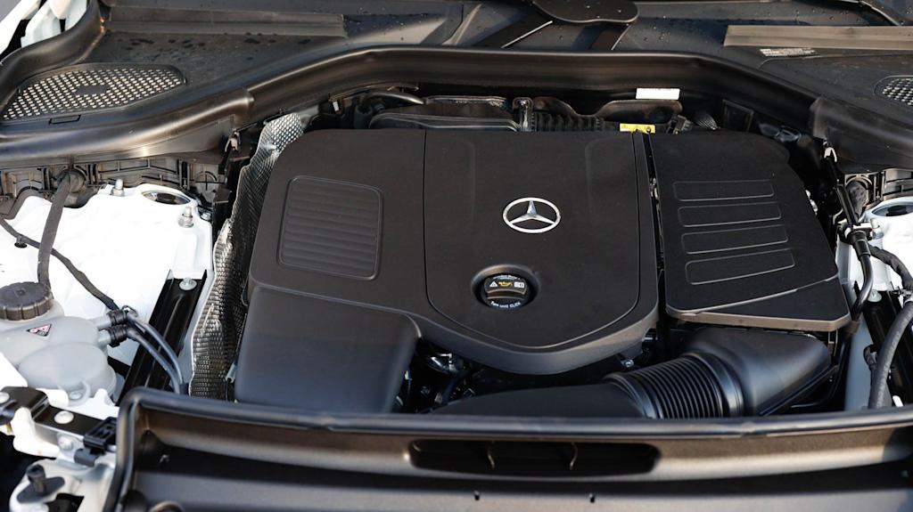 Thumbnail: 2026 Mercedes-Benz GLC - 8