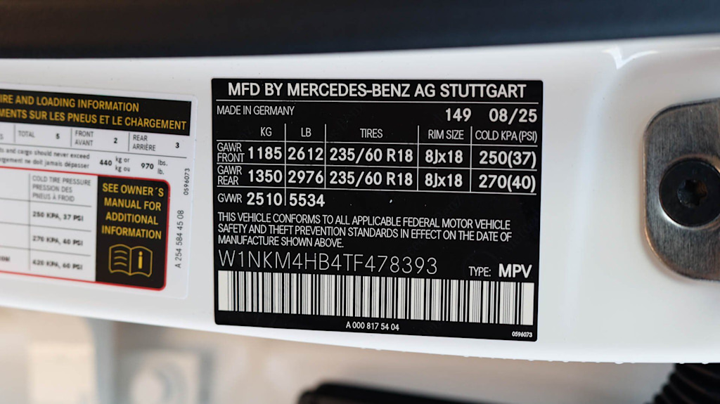 Thumbnail: 2026 Mercedes-Benz GLC - 34