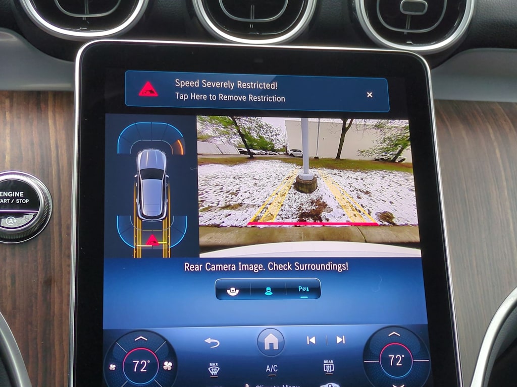 Thumbnail: 2025 Mercedes-Benz GLC - 32