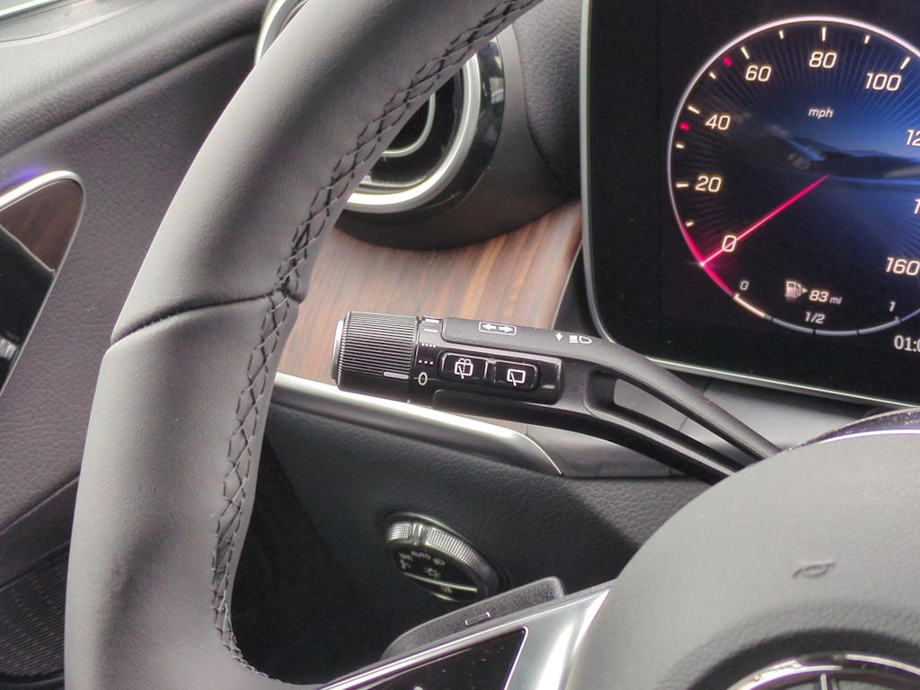 Thumbnail: 2025 Mercedes-Benz GLC - 30