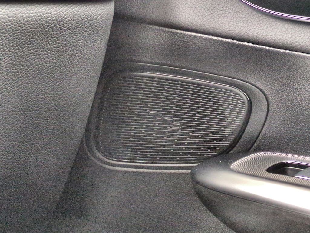 Thumbnail: 2025 Mercedes-Benz GLC - 33