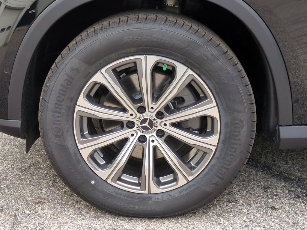 Thumbnail: 2025 Mercedes-Benz GLC - 8