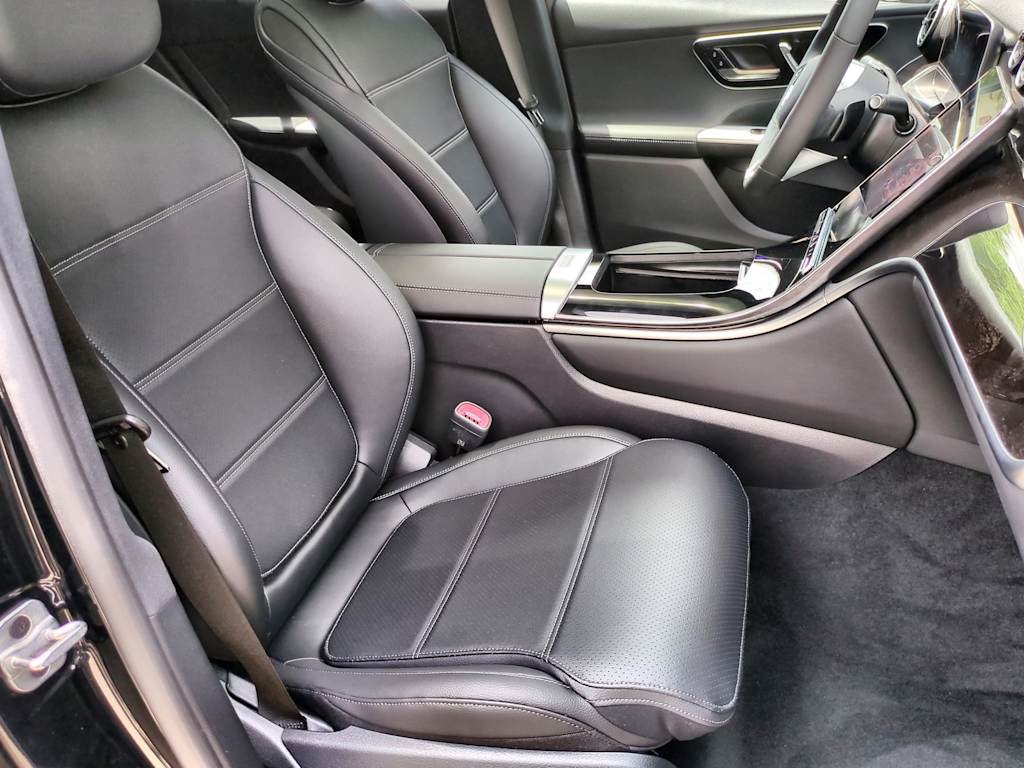 Thumbnail: 2025 Mercedes-Benz GLC - 12