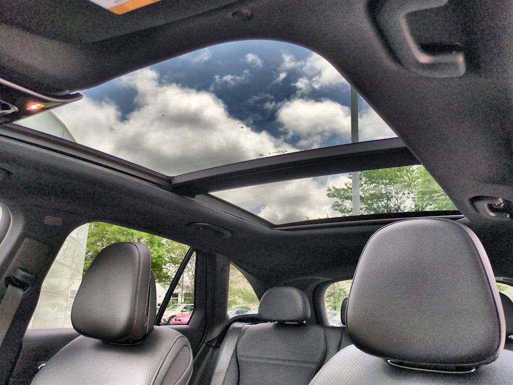 Thumbnail: 2025 Mercedes-Benz GLC - 27