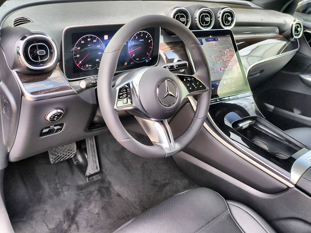 Thumbnail: 2025 Mercedes-Benz GLC - 2