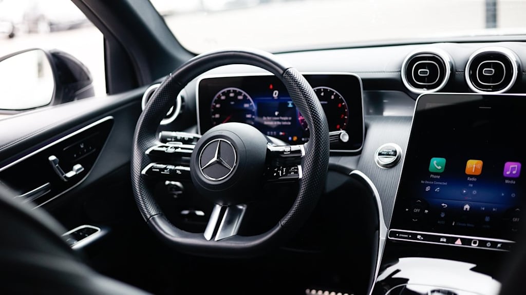 Thumbnail: 2025 Mercedes-Benz GLC - 2