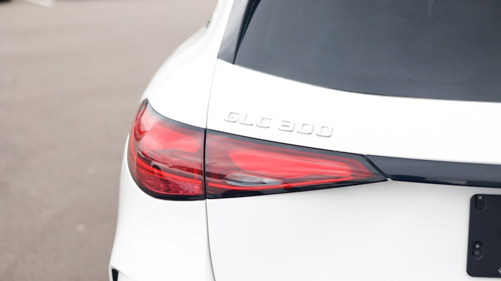 Thumbnail: 2025 Mercedes-Benz GLC - 21