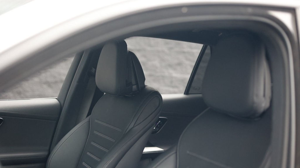 Thumbnail: 2025 Mercedes-Benz GLC - 8