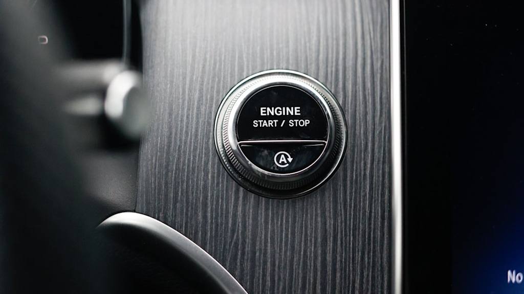 Thumbnail: 2025 Mercedes-Benz GLC - 26