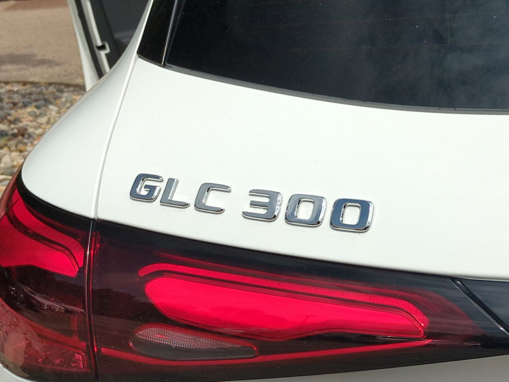 Thumbnail: 2025 Mercedes-Benz GLC - 25