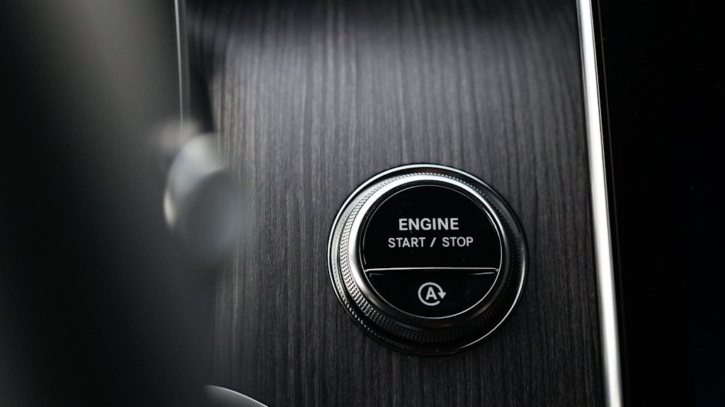 Thumbnail: 2026 Mercedes-Benz GLC - 28