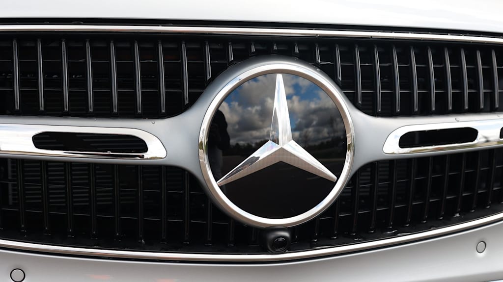 Thumbnail: 2026 Mercedes-Benz GLC - 7