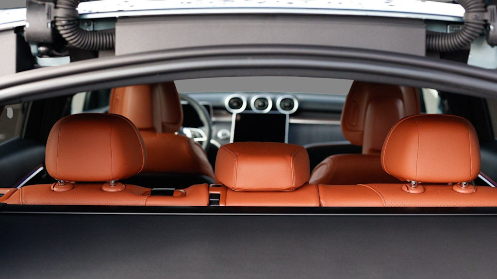 Thumbnail: 2026 Mercedes-Benz GLC - 24