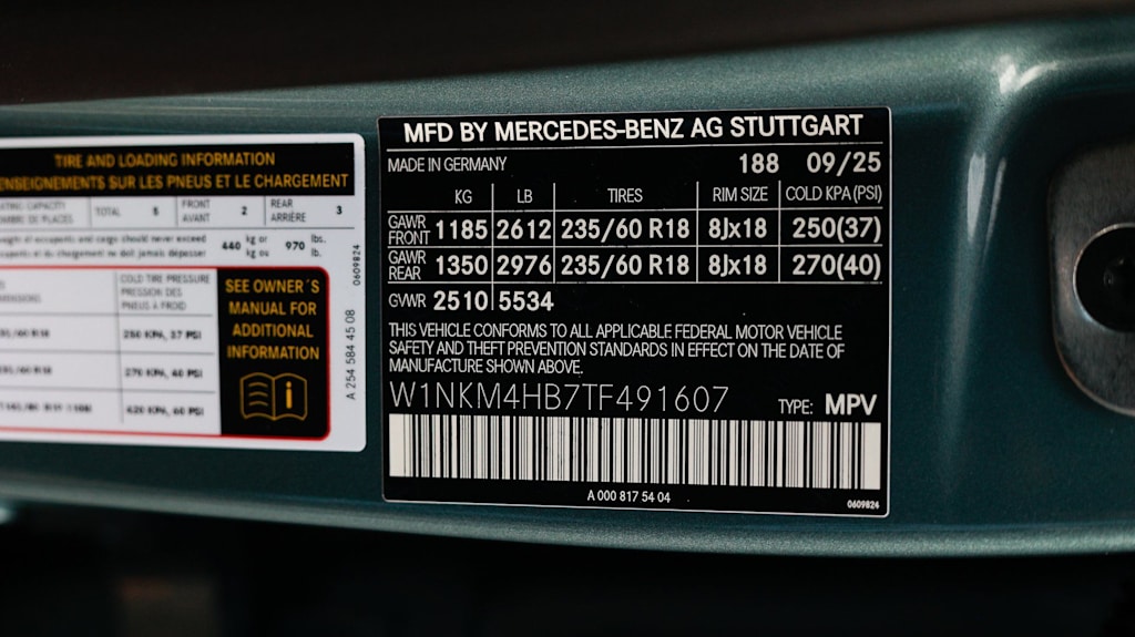 Thumbnail: 2026 Mercedes-Benz GLC - 37