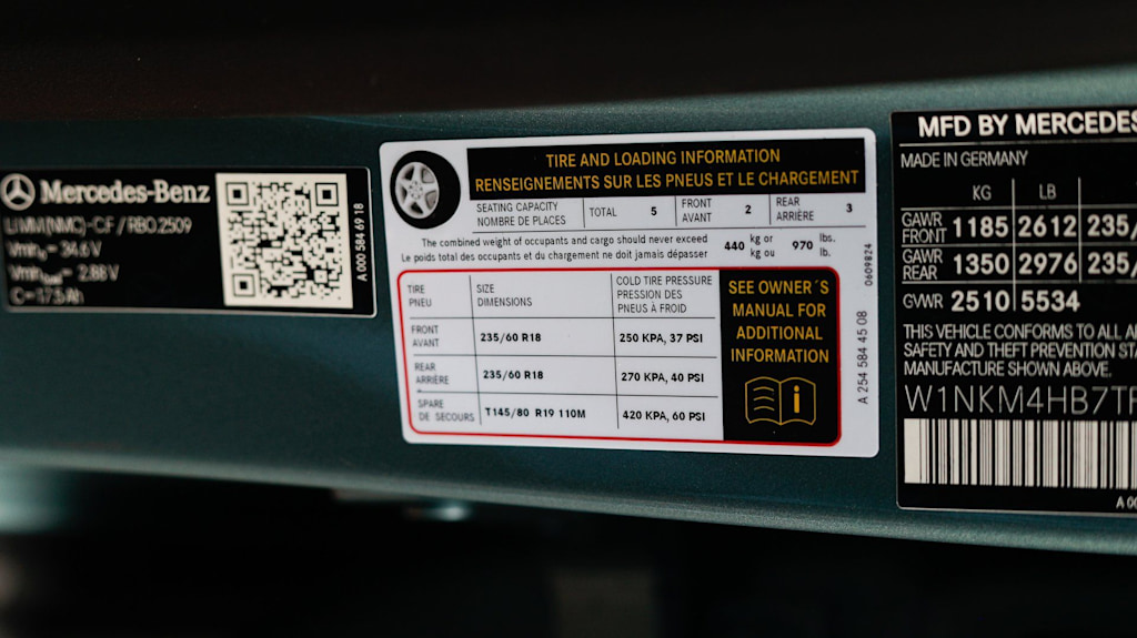 Thumbnail: 2026 Mercedes-Benz GLC - 36