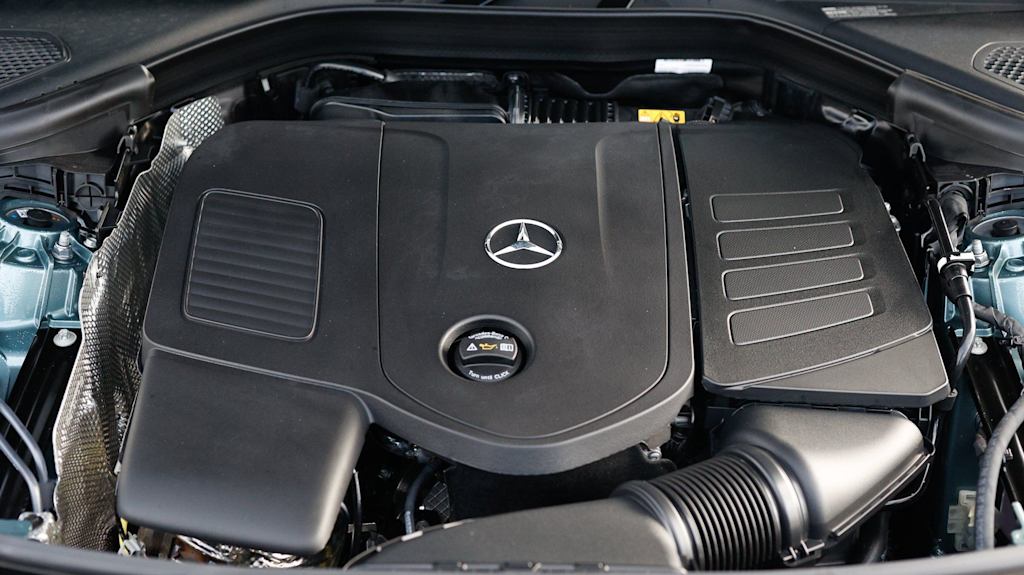 Thumbnail: 2026 Mercedes-Benz GLC - 9