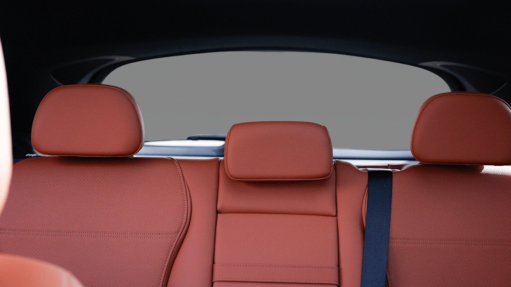 Thumbnail: 2026 Mercedes-Benz GLC - 26