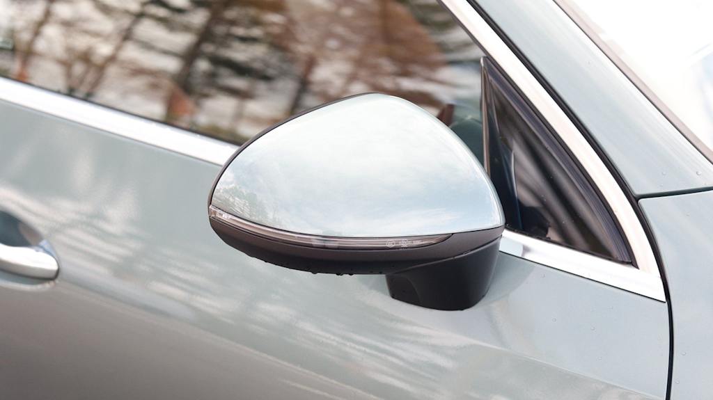 Thumbnail: 2026 Mercedes-Benz GLC - 21