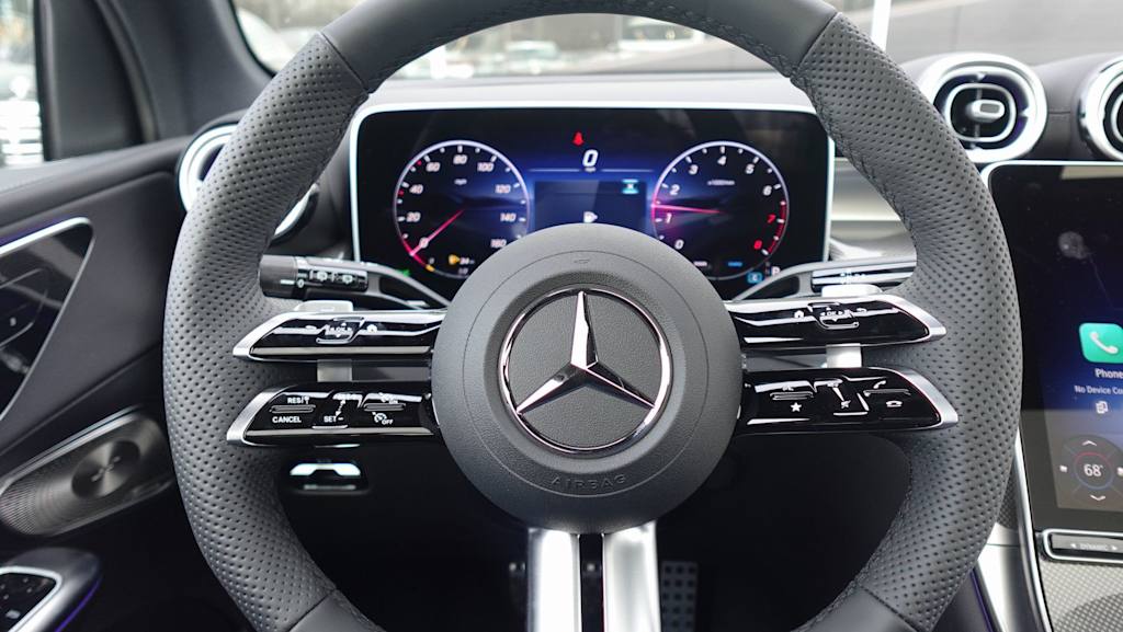 Thumbnail: 2026 Mercedes-Benz GLC - 10