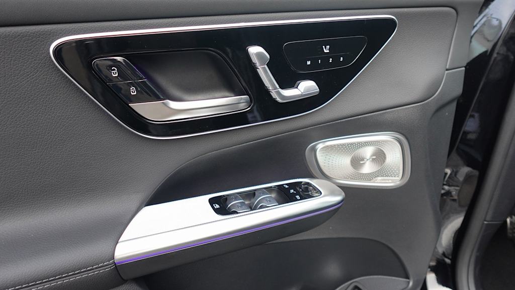 Thumbnail: 2026 Mercedes-Benz GLC - 30