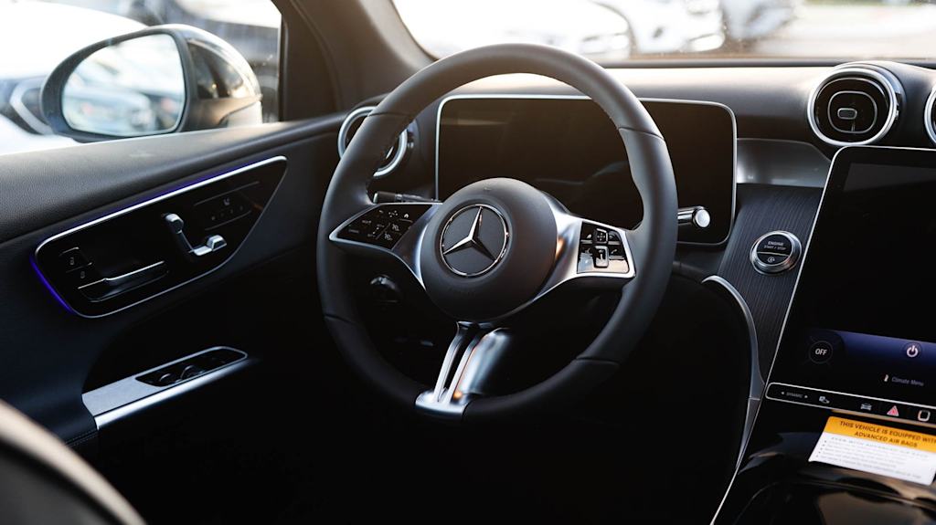 Thumbnail: 2026 Mercedes-Benz GLC - 10