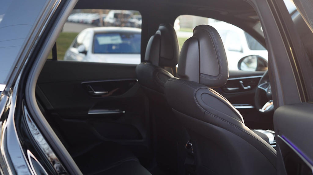 Thumbnail: 2026 Mercedes-Benz GLC - 31