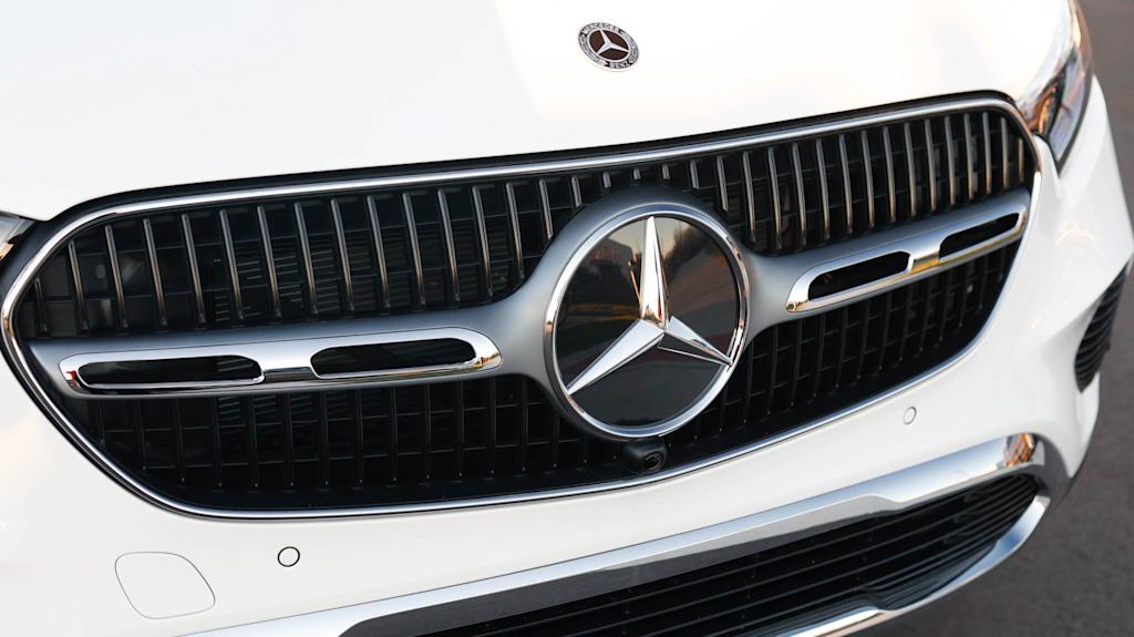 Thumbnail: 2026 Mercedes-Benz GLC - 30